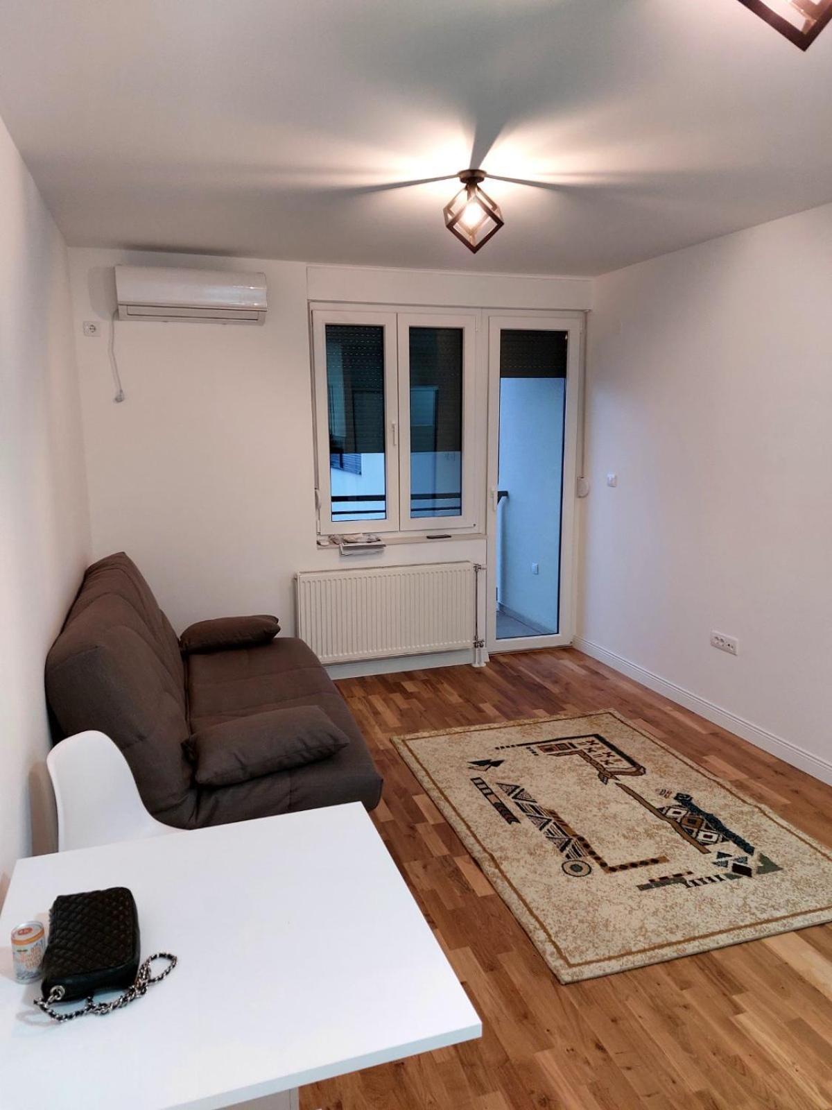 Petrovaradin Home المظهر الخارجي الصورة